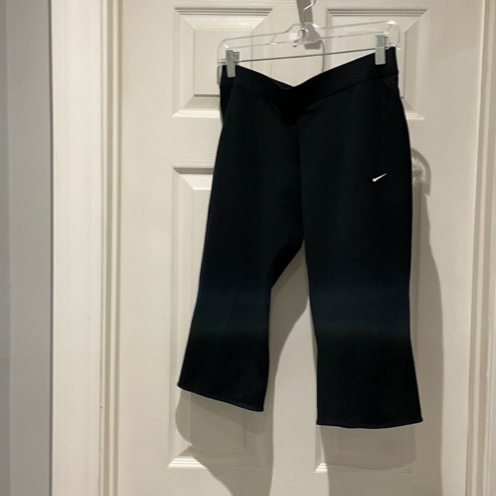 Nike cropped athletic pants SZ medium